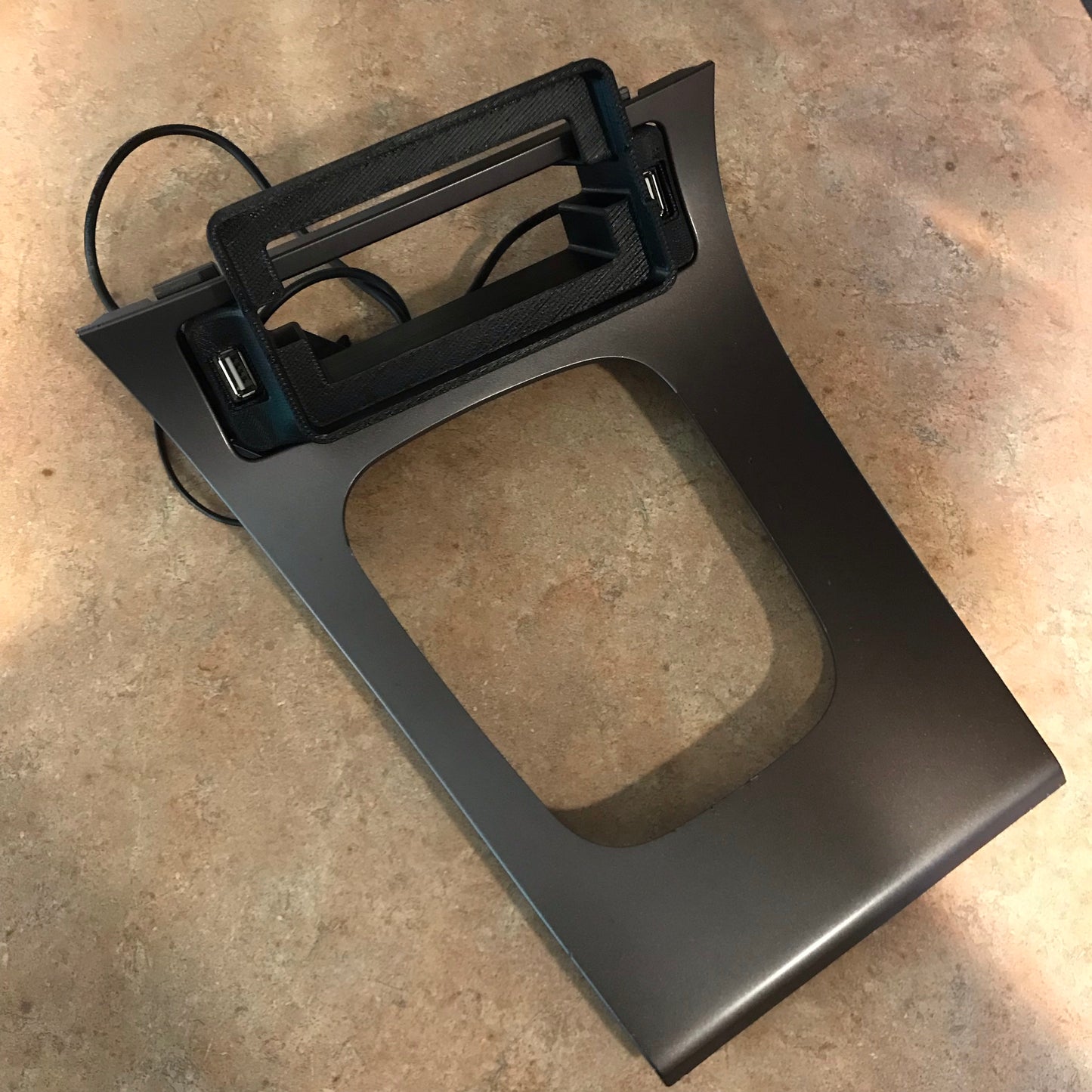 Airlift 3p/3h Controller Shifter Trim Mount (2005-2009 Subaru Legacy)