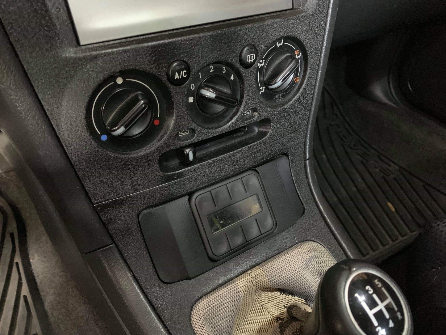 Airlift V2 Controller Shifter Trim Mount (2005-2007 WRX STi/2003-2008 Forester)