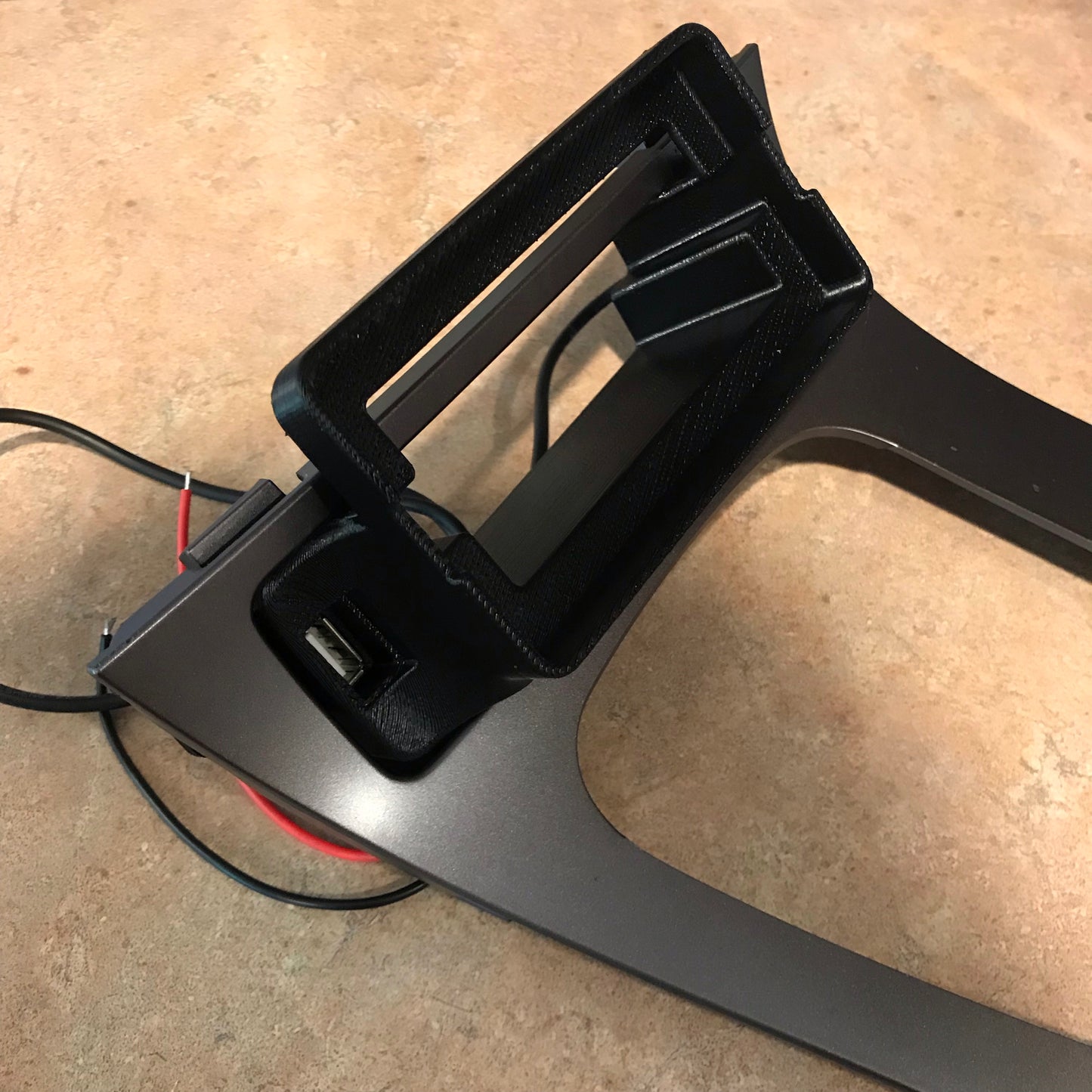 Airlift 3p/3h Controller Shifter Trim Mount (2005-2009 Subaru Legacy)