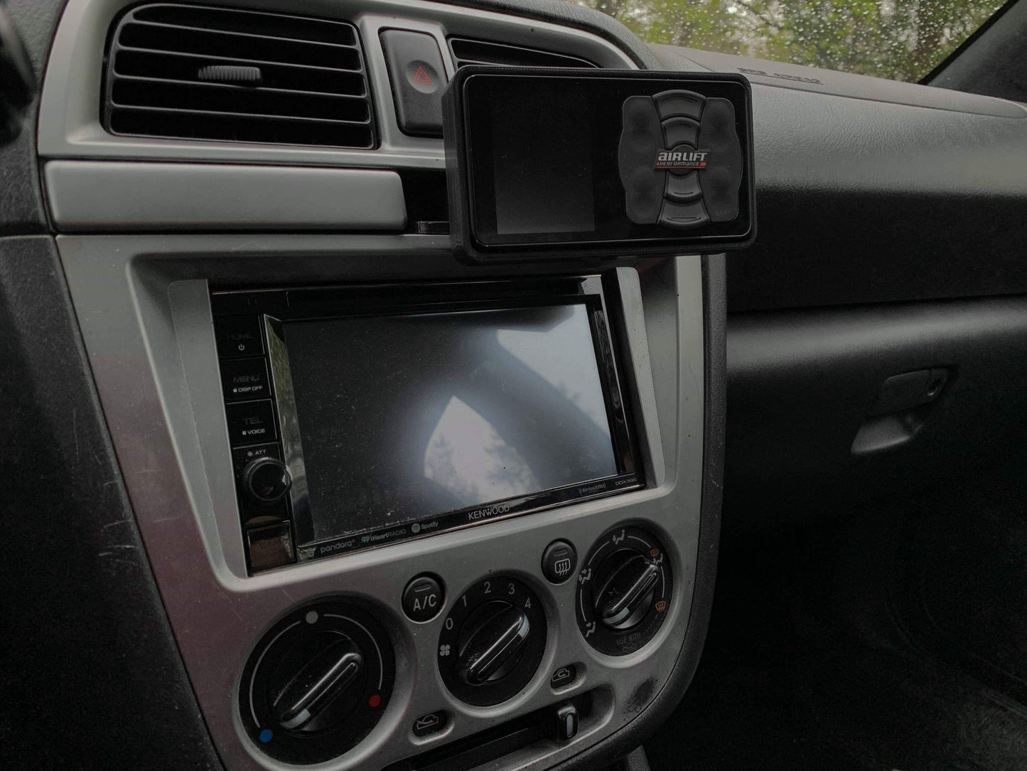 Airlift 3p/3h Controller Cupholder Mount (2002-2004 Impreza)