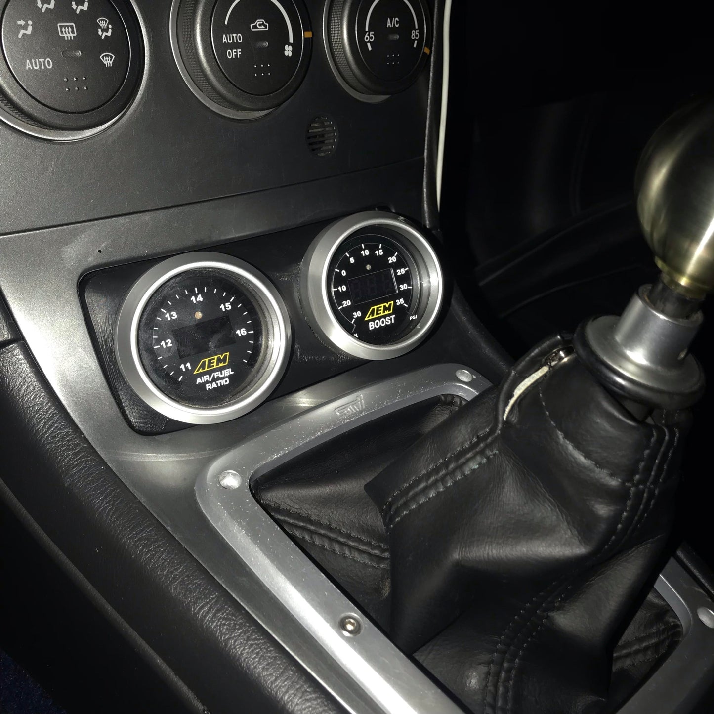 Dual 52mm Gauge Pod Shifter Trim Console (2005-2007 Subaru Impreza & 2003-2008 Forester)